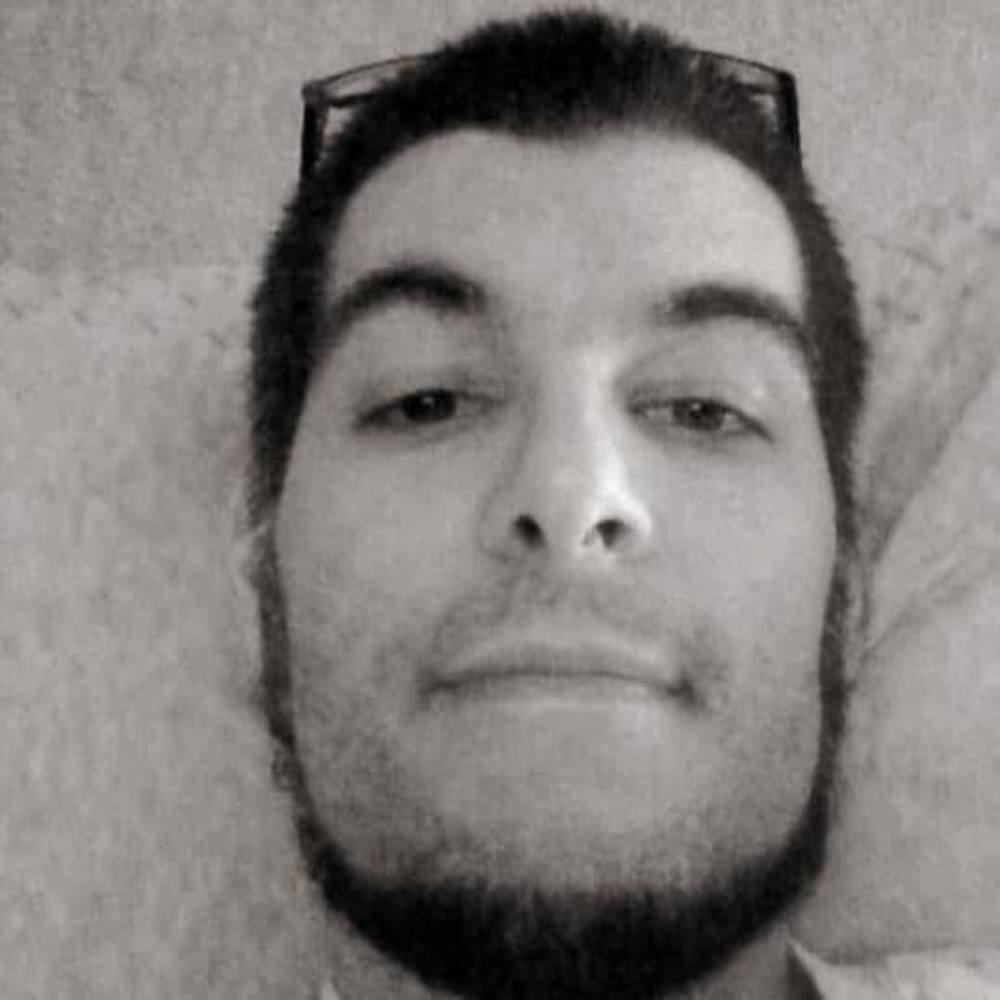 Meet your Posher, Devin